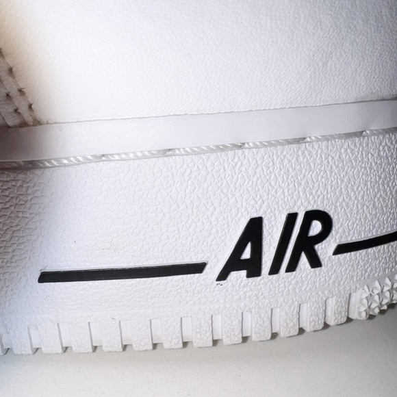 2018 Nike AF1 low 07’ 3 “black white” size 11.5 - Picture 4 of 14